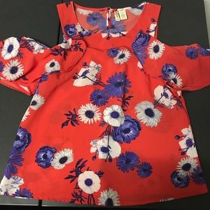 Cold shoulder ruffle top